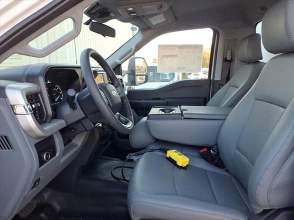 2026 Ford F550 SD XL image 9