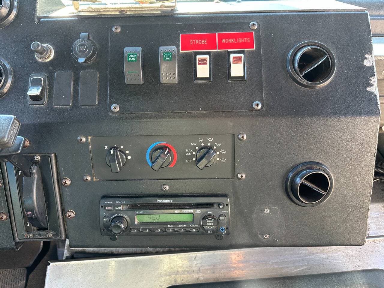 2010 Freightliner MT45 image 16