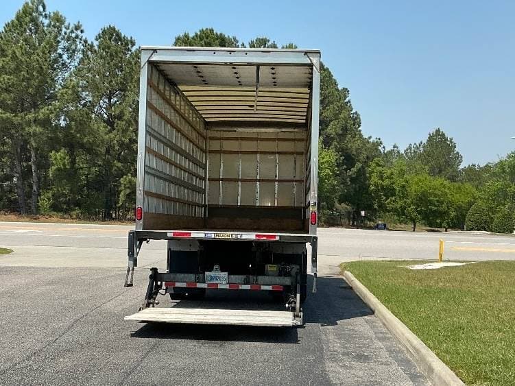 2022 International MV607 Box Truck - 220HP, 6 Speed Automatic, Roll up Door image 9