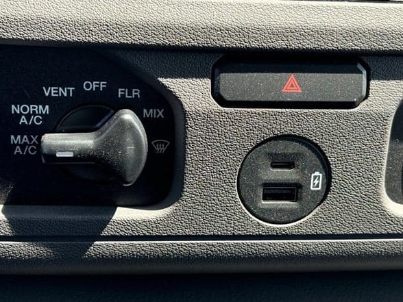 2025 Ford E350 image 15