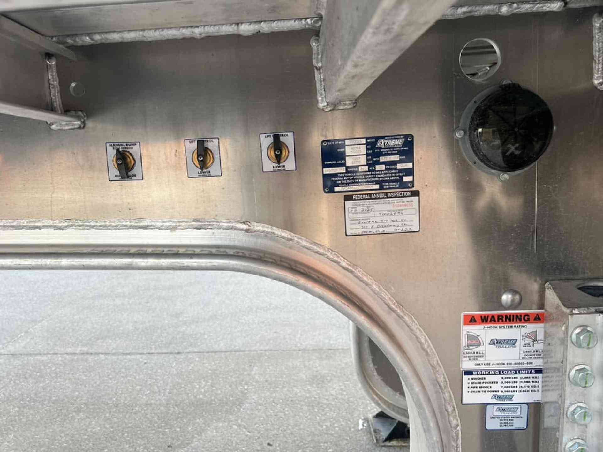 2027 Extreme XS70 Step Deck Tri Axle Low Pro R17.5 image 17