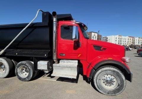 2019 Peterbilt 567 image 3