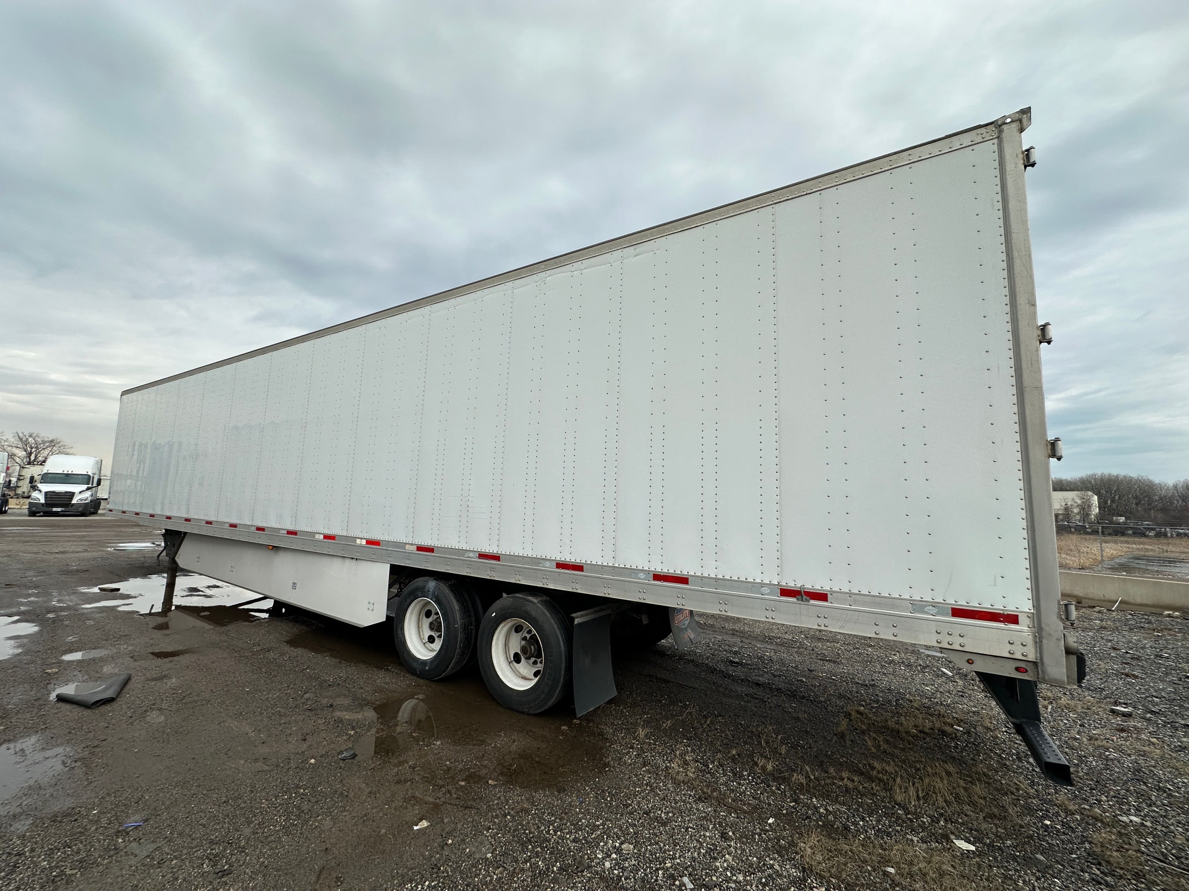 2019 Utility 53` Dry Van image 3