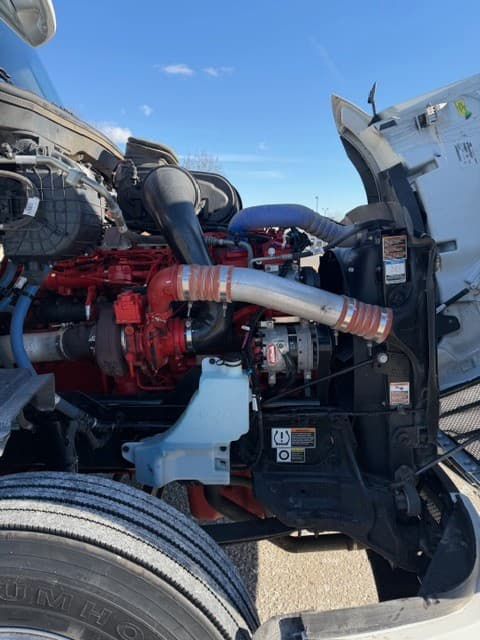 2024 Peterbilt 579 image 8