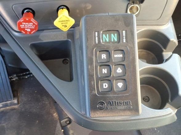 2026 Kenworth T880 image 20