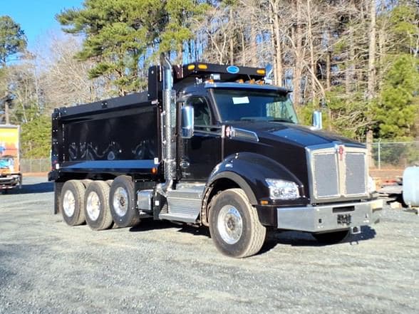 2026 Kenworth T880 image 1
