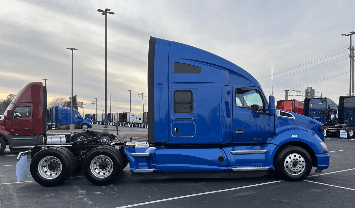2021 Kenworth 310 image 4