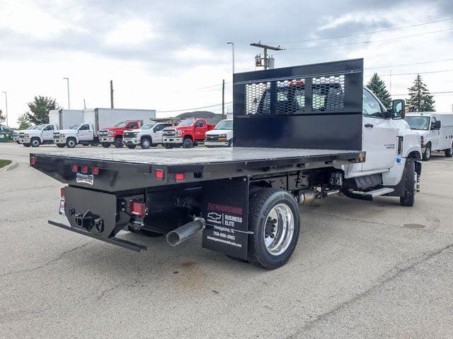 2024 Chevrolet Silverado 6500HD image 3