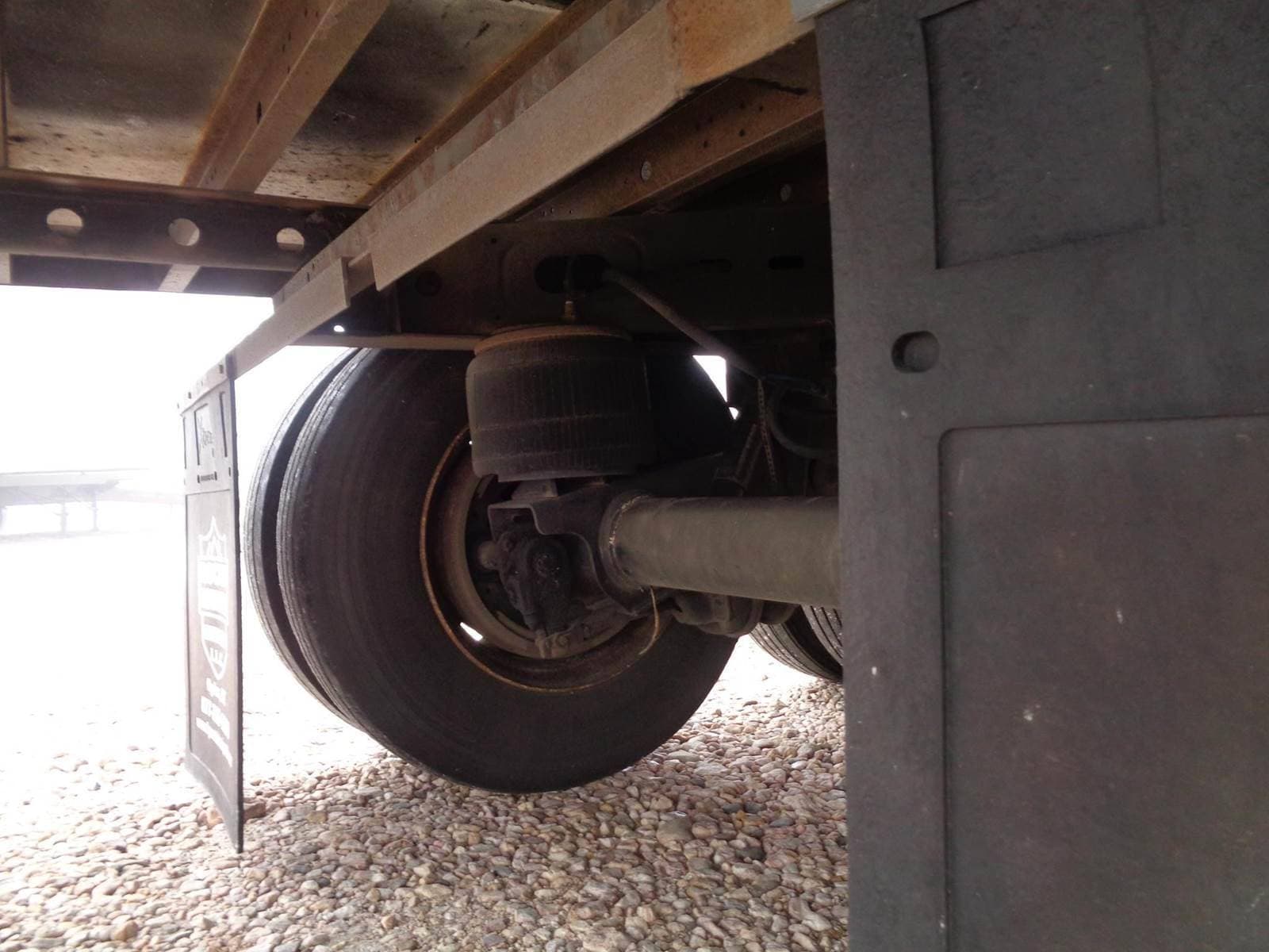 2006 UTILITY 3000R 53 ft Reefer Trailer - Sliding Axle, Swing Door, Thermo King image 11