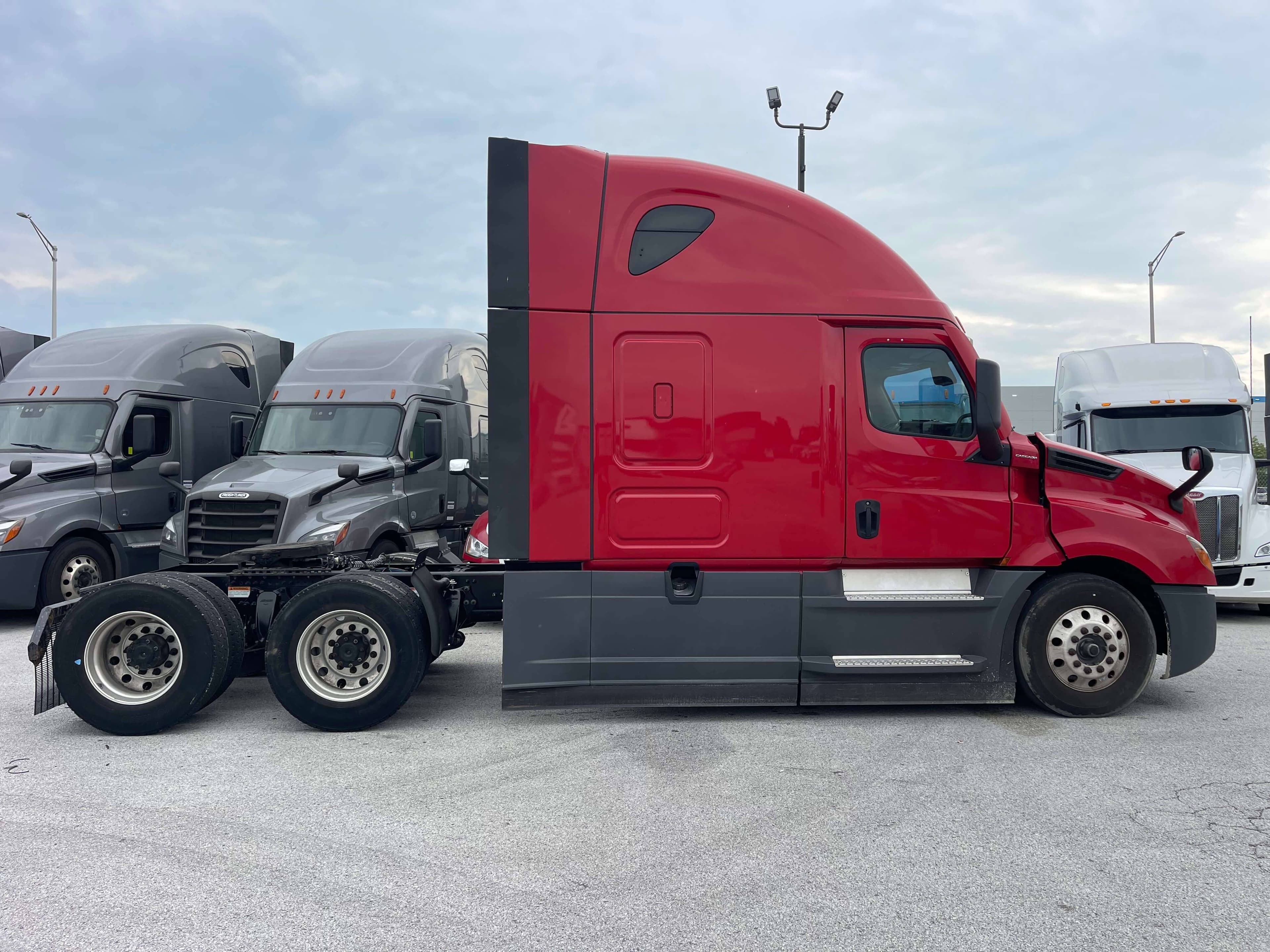 2023 Freightliner Cascadia 126 image 5