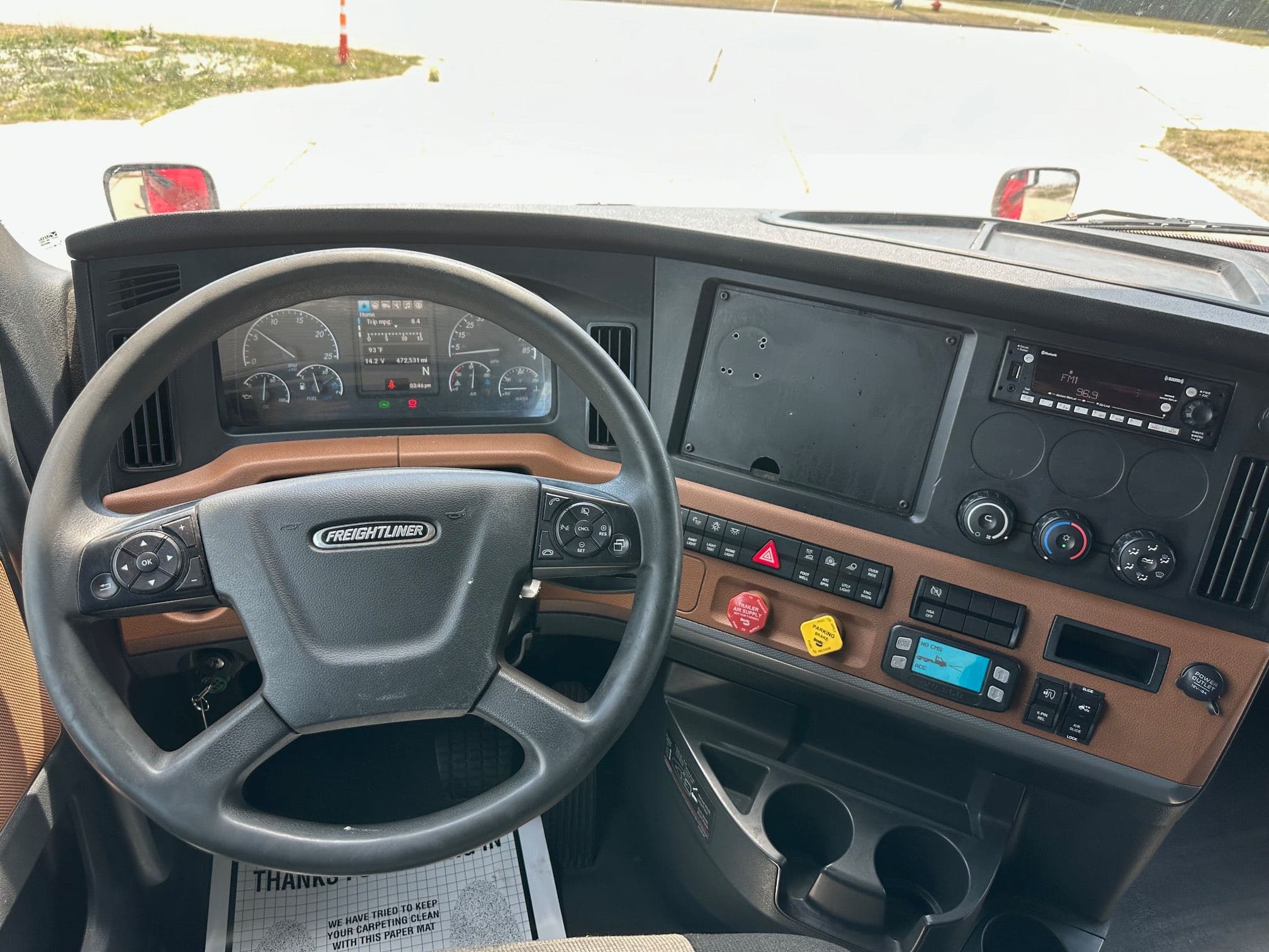 2020 Freightliner Cascadia image 10