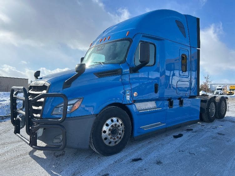 2020 Freightliner Cascadia 126 image 10