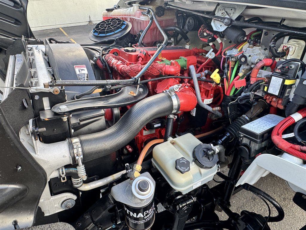 2014 Freightliner M2 106 image 43