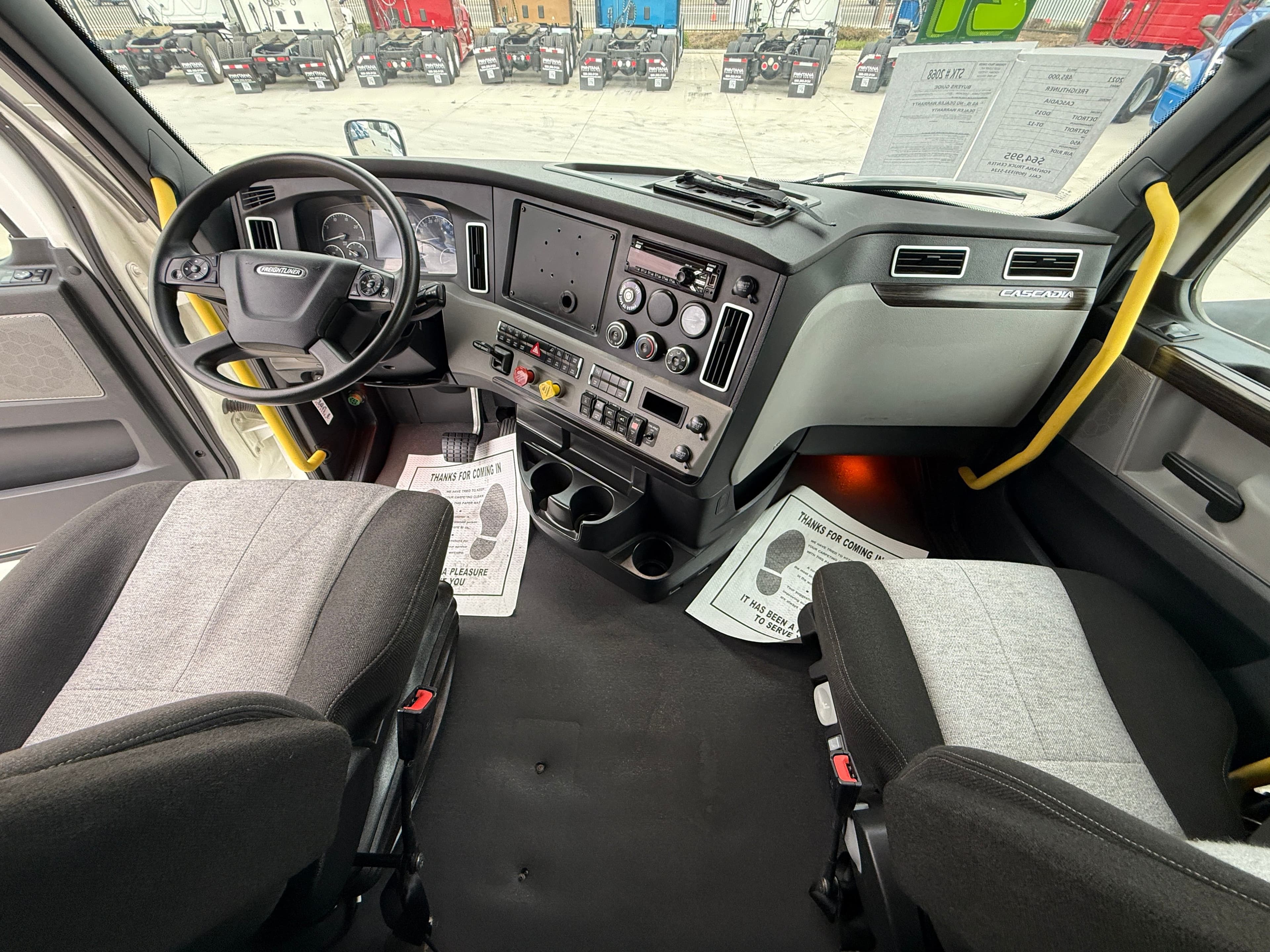 2021 Freightliner Cascadia 126 image 24