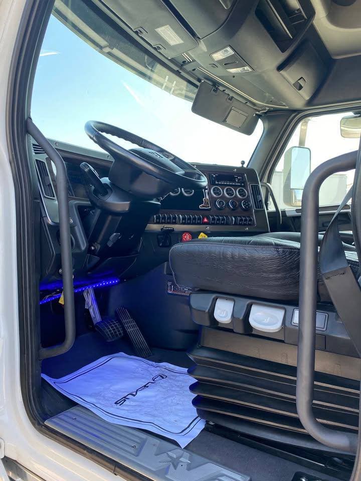 2022 Western Star 49X Chassis image 9