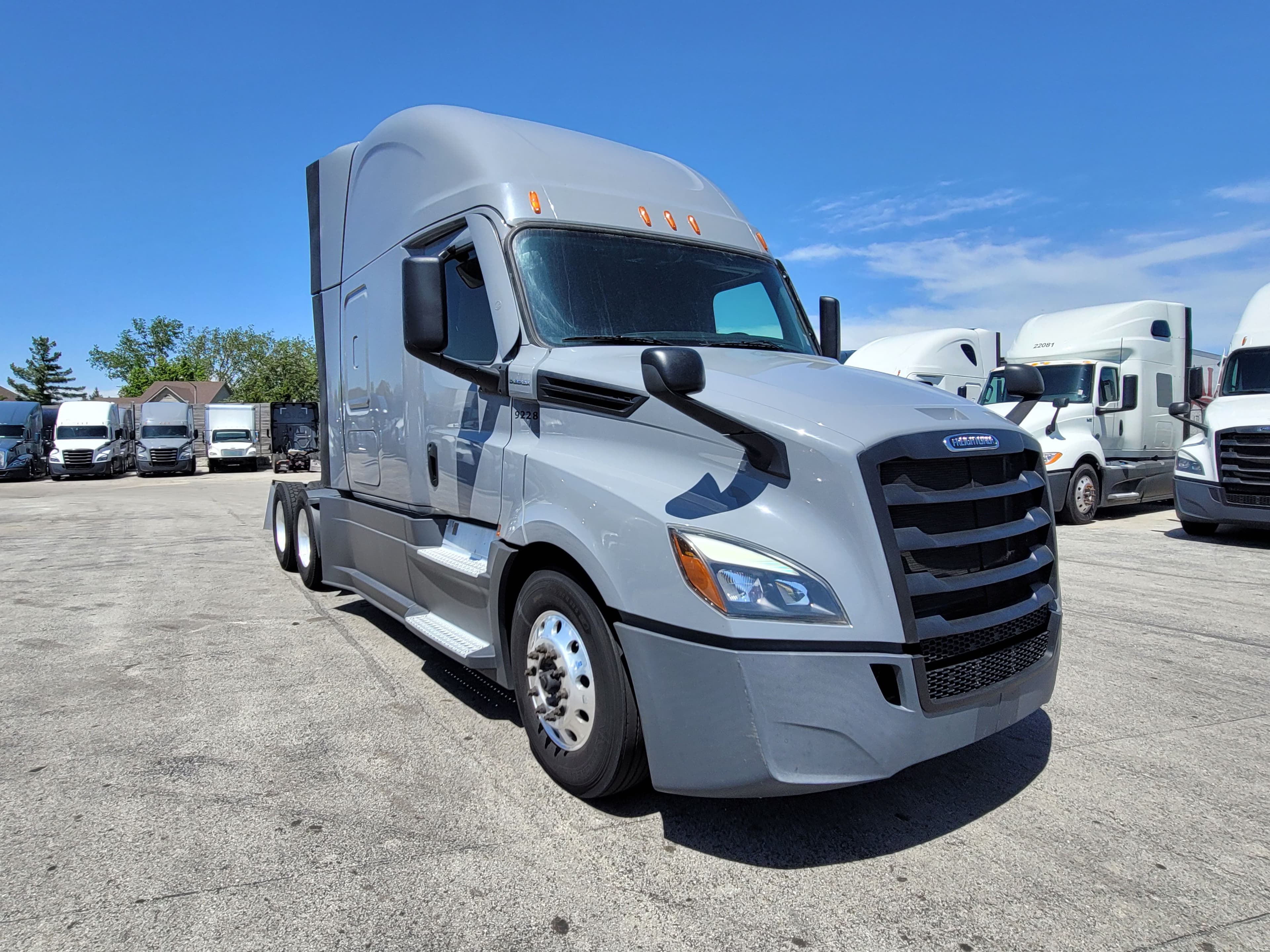 2022 Freightliner Cascadia 126 image 5