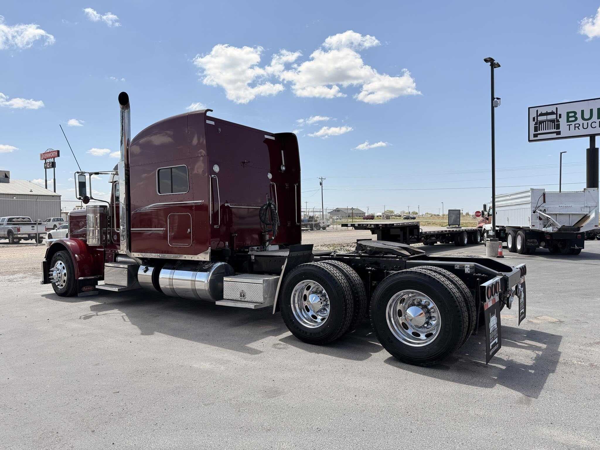 Used 2020 PETERBILT 389 Conventional - Sleeper Truck in Heyburn, ID image 46