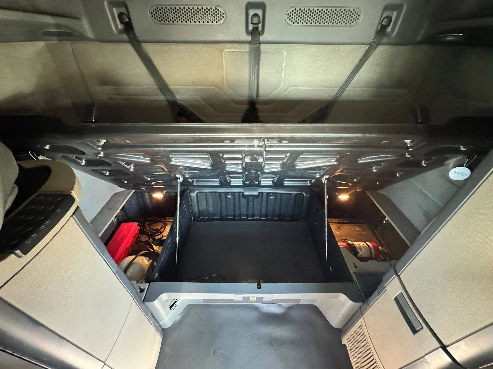 2016 Freightliner Cascadia image 25