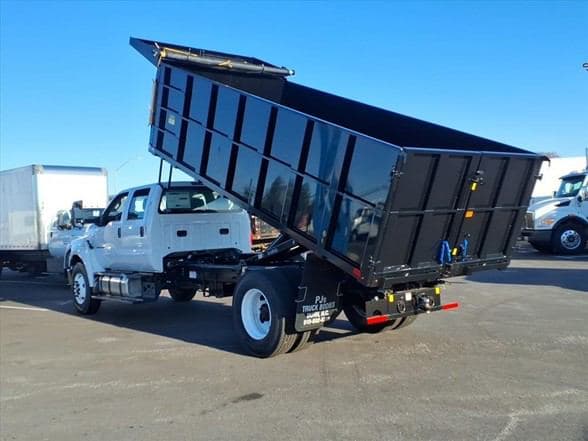 2026 Ford F750 SD image 6