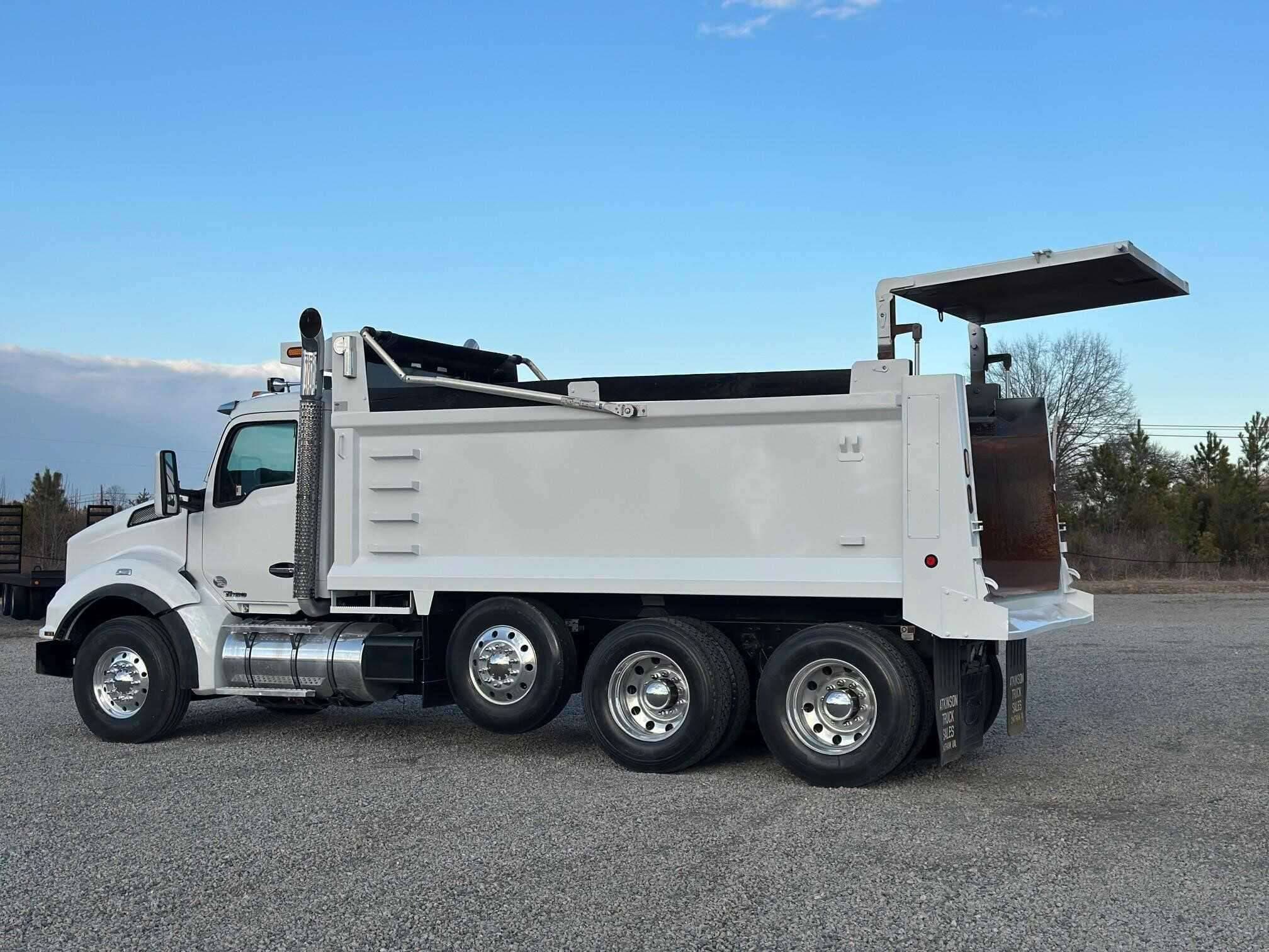 2021 Kenworth T880 image 6