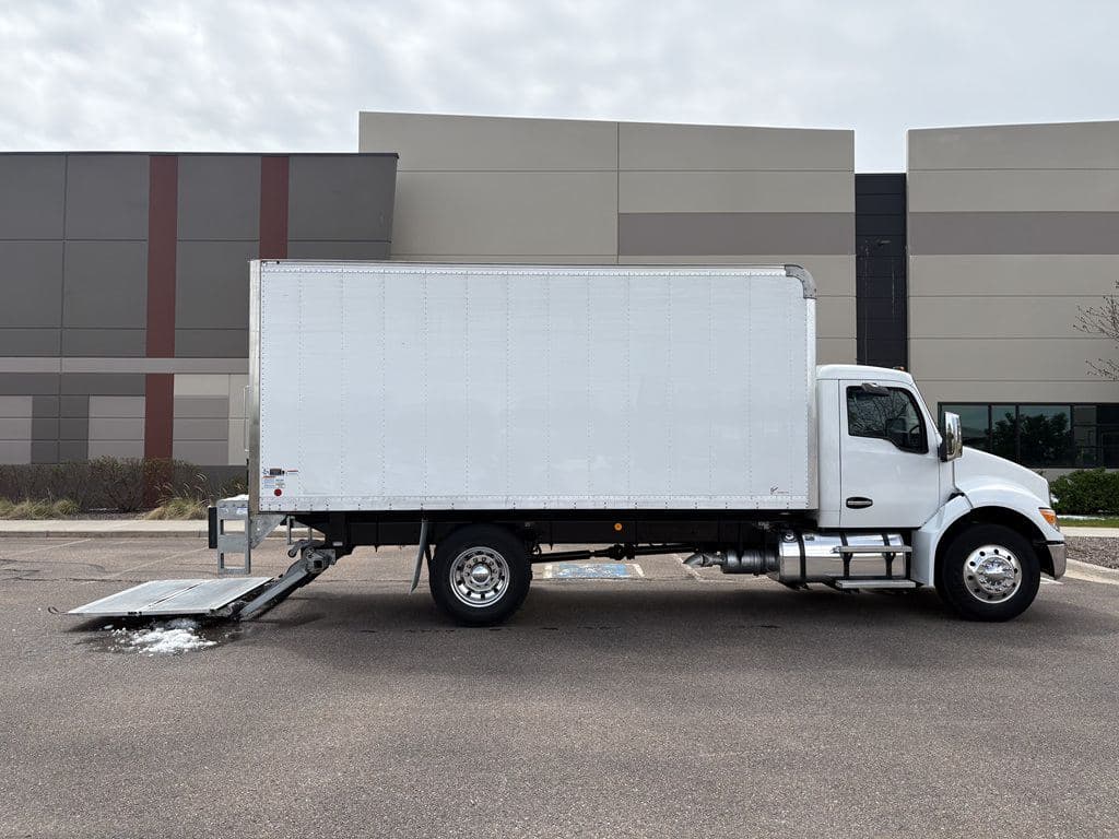 Used 2025 KENWORTH T280 image 16