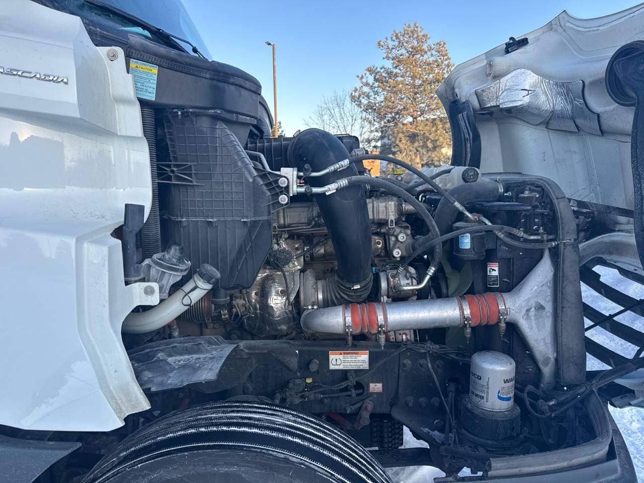 2022 Freightliner Cascadia image 8