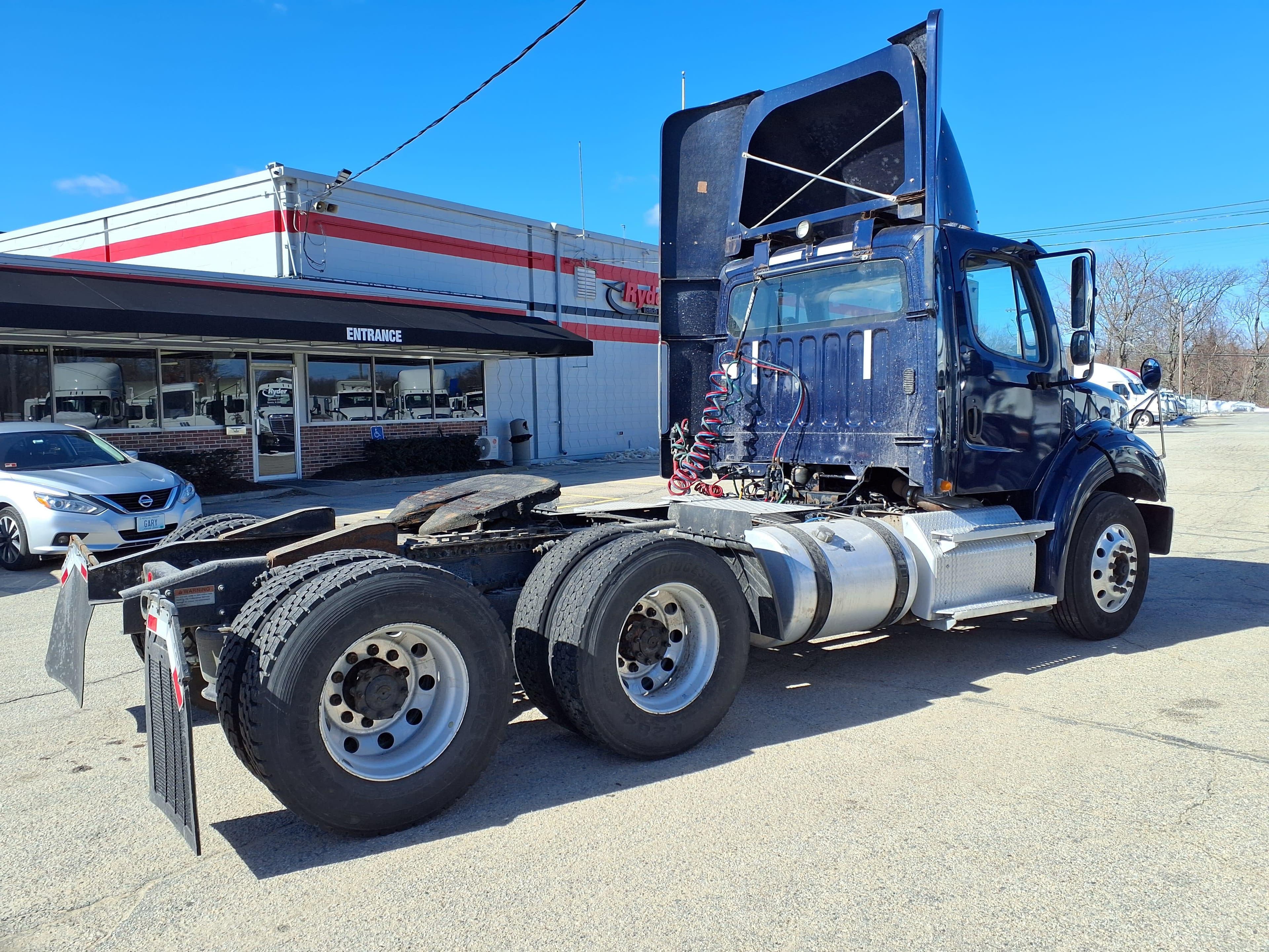 Used 2020 FREIGHTLINER/MERCEDES Conventional - Day Cab - M2 112 For Sale image 7