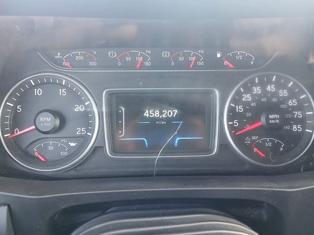 Used 2021 INTERNATIONAL LT625 image 14