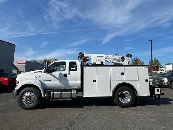 2025 Ford 4143D image 7