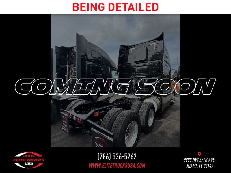 2019 Volvo VNL image 2