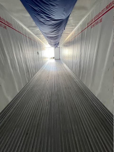 2024 Utility Reefer image 3