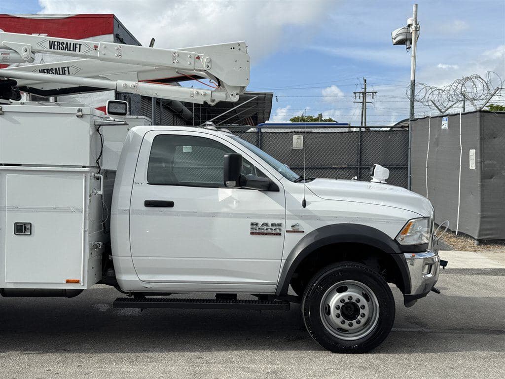2017 RAM 5500 image 19