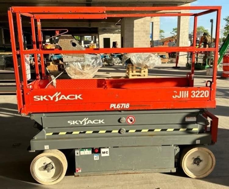 2016 SKYJACK SJIII3220 PL6718 image 1
