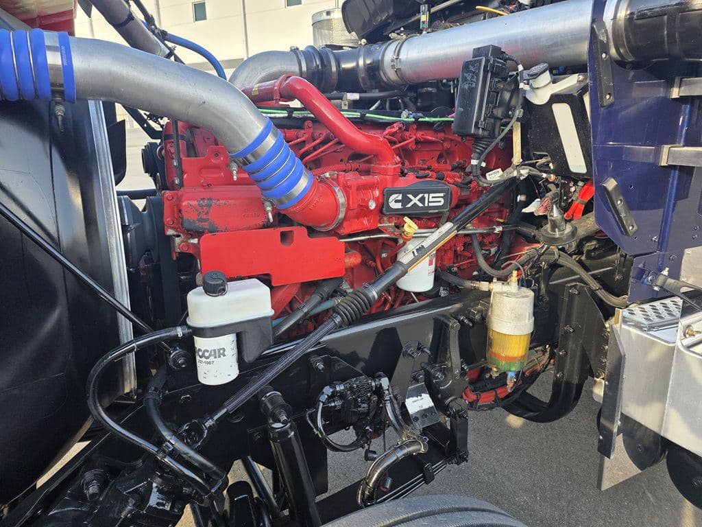 Used 2023 KENWORTH W900L image 4