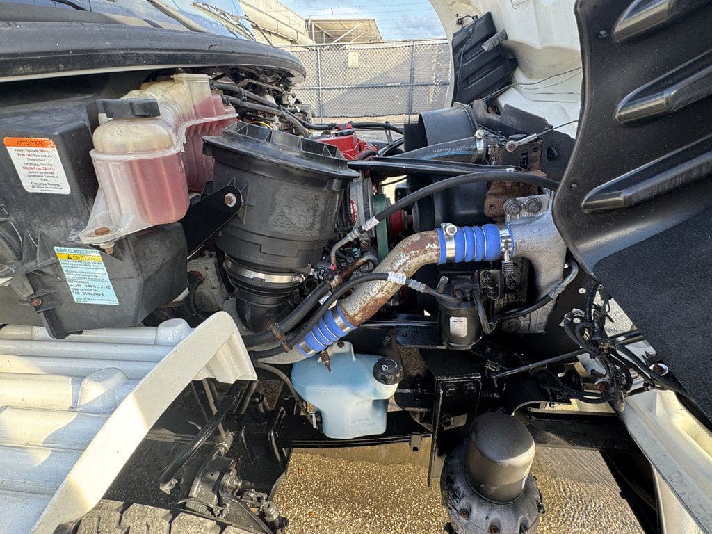 2016 Freightliner M2 106 image 45