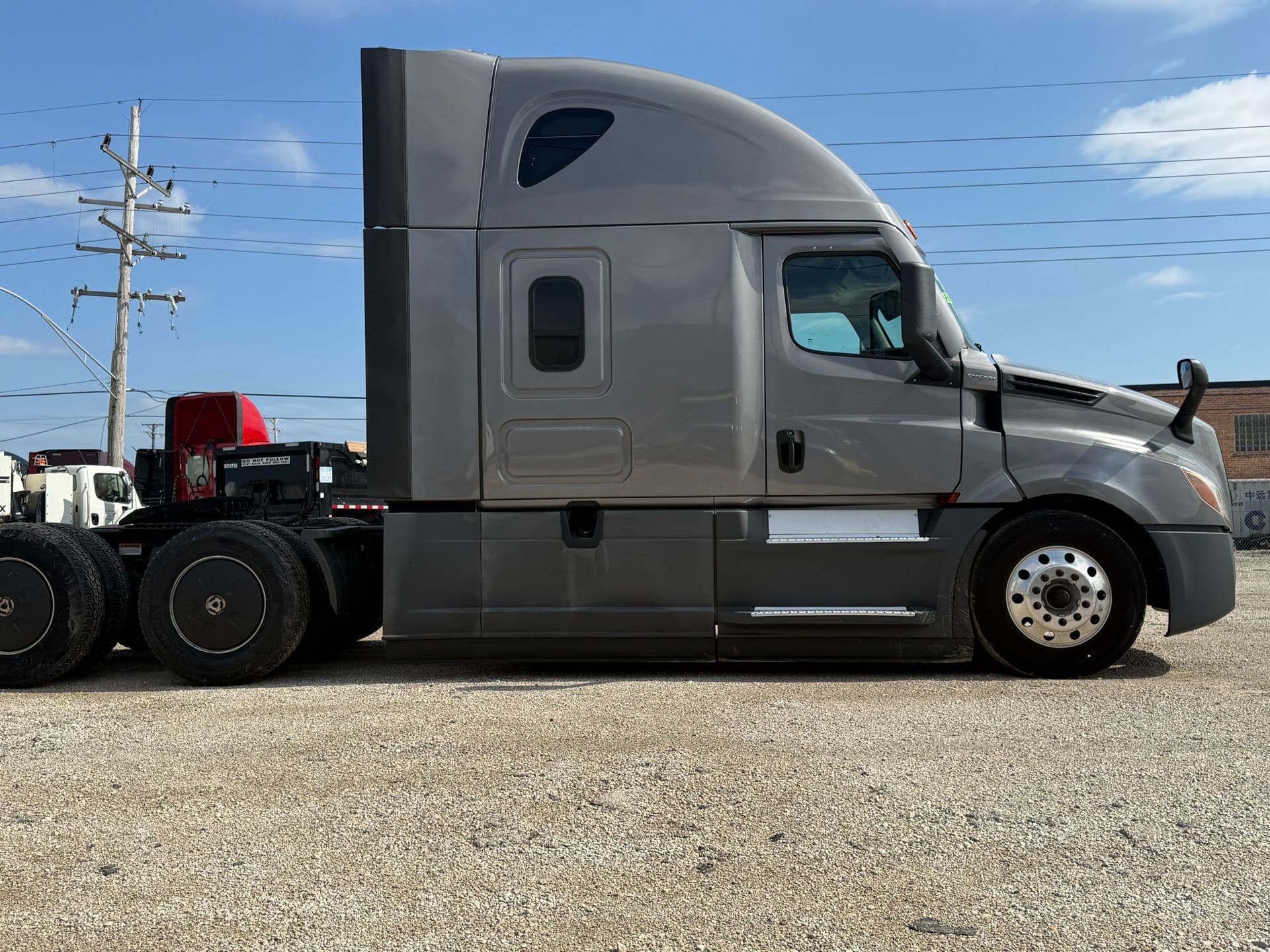 2022 Freightliner - 446k - 10k Engine! image 10