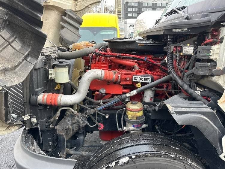 2023 International LT62F image 13