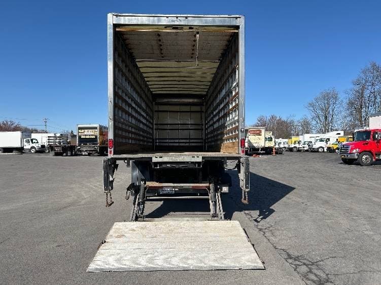 2022 International MV607 Box Truck - 220HP, 6 Speed Automatic, Roll up Door image 9