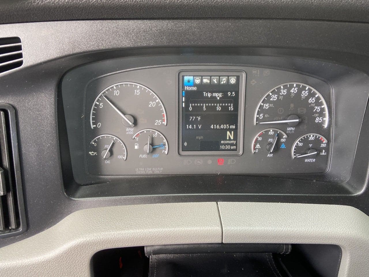 2022 Freightliner Cascadia image 11