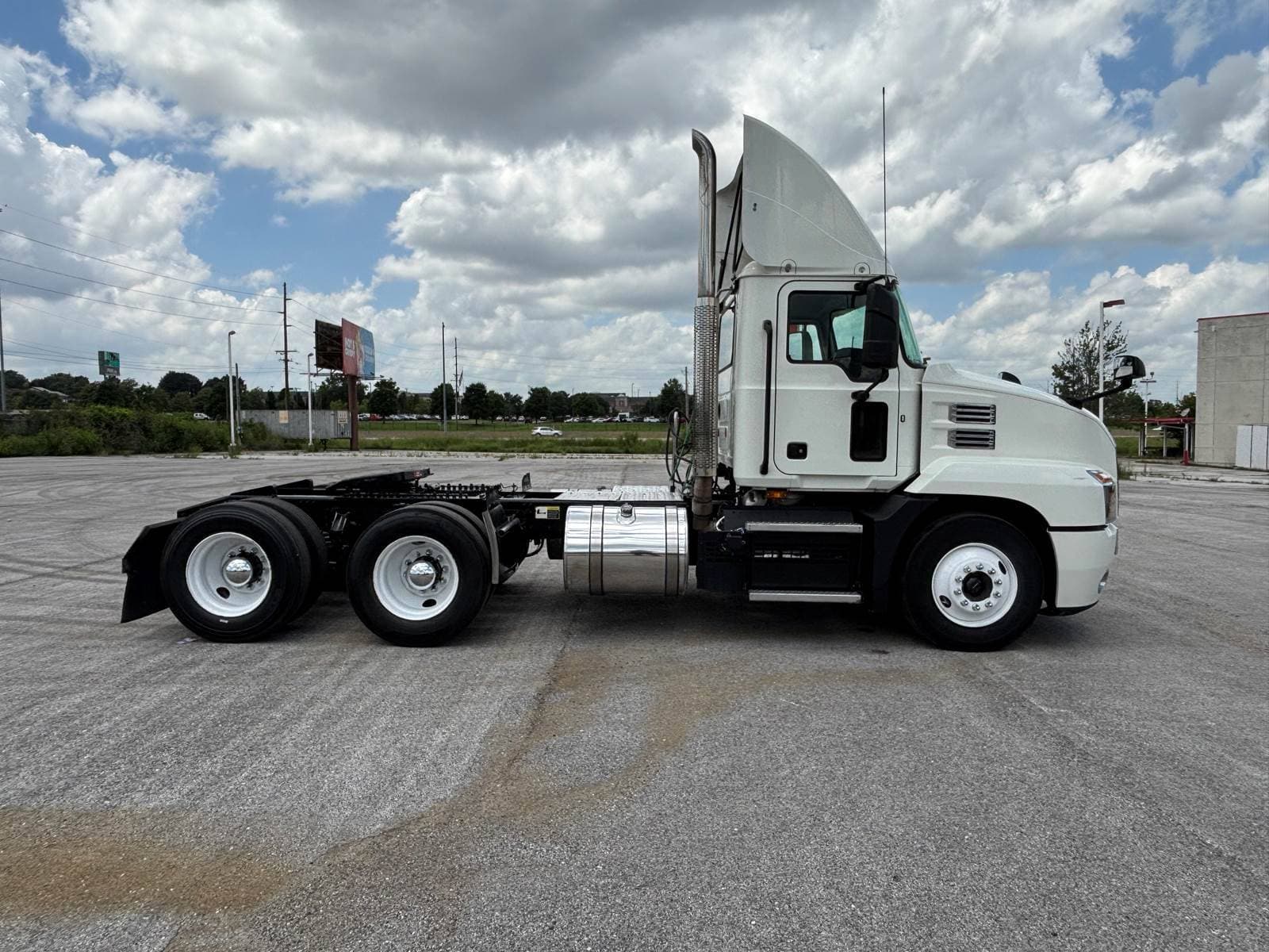 2020 Mack Anthem Day Cab Truck, 90 Day Warranty , Zero Down Financing WAC , Dot Passing image 4