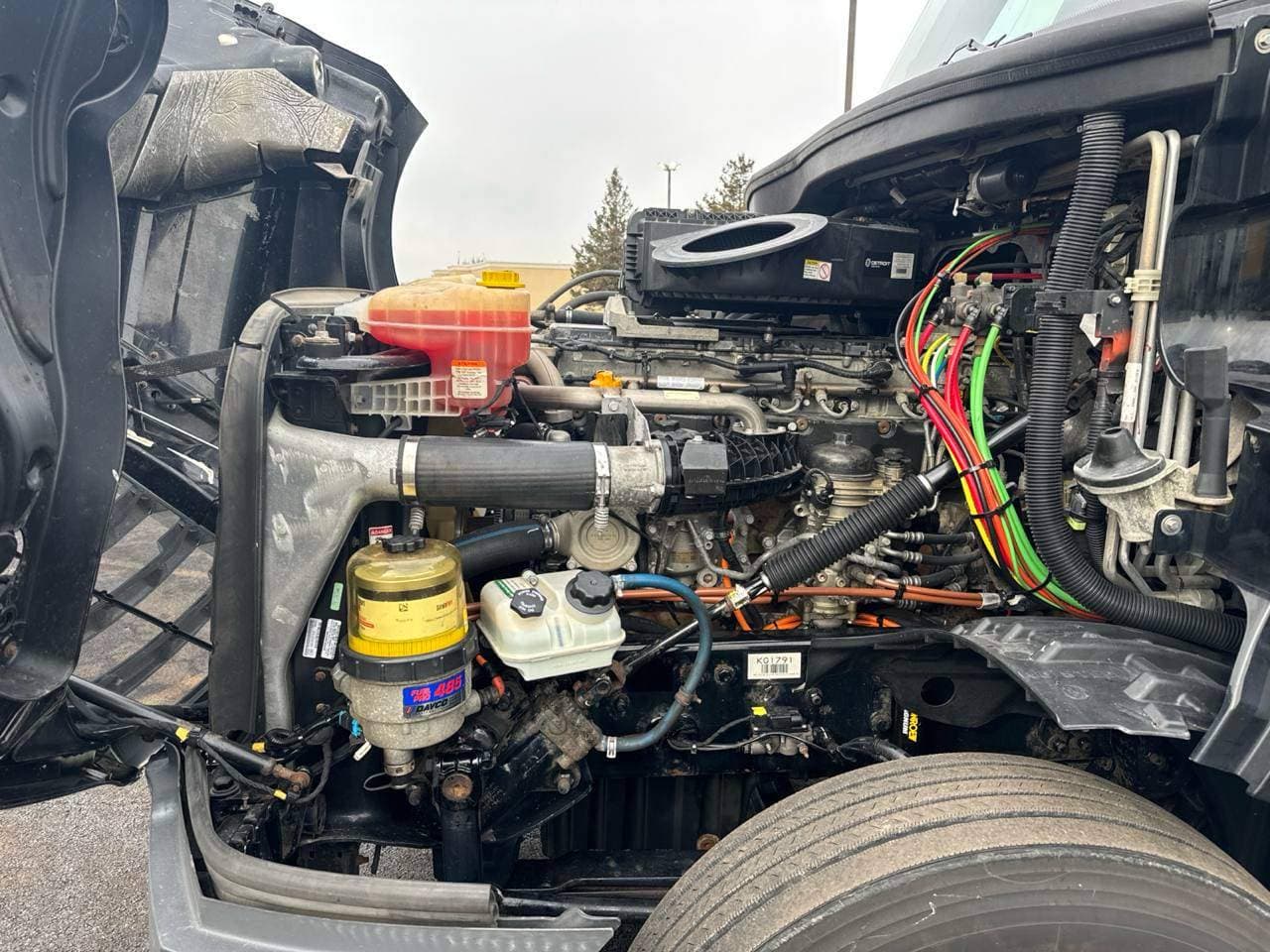 2019 Freightliner Cascadia image 8