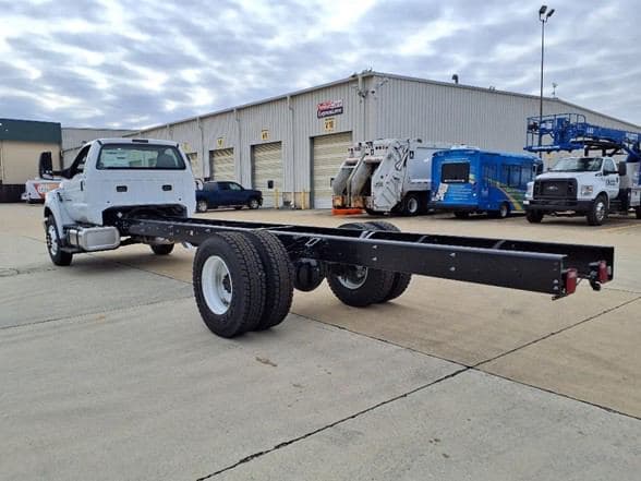 2025 Ford 4143D image 5