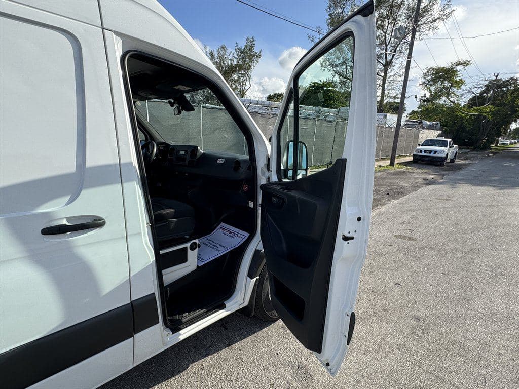 2019 Freightliner Sprinter 3500 image 40
