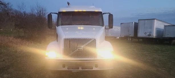 1998 VOLVO VNL64T430 image 6