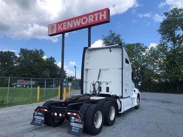 2020 Kenworth T680 image 4