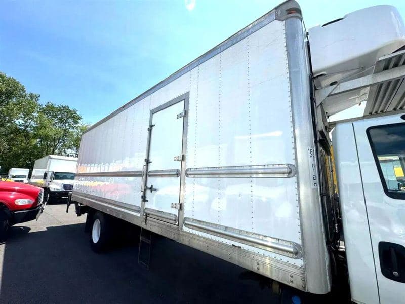 2019 International 4300 image 7