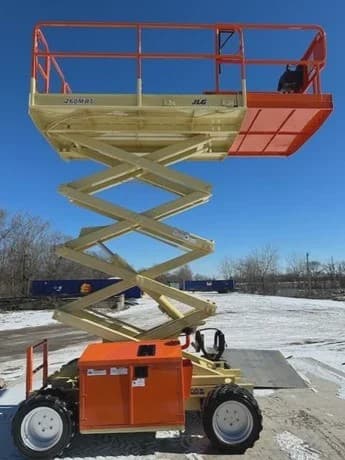 2016 JLG 260MRT image 4