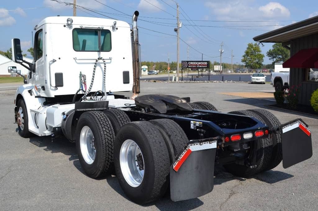 2019 Peterbilt 579 image 7
