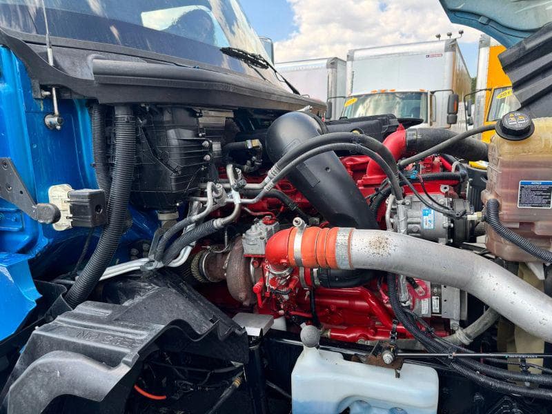 2019 International 1652 image 32