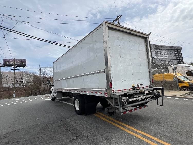 2022 International MV607 Box Truck - 220HP, 6 Speed Automatic, Roll up Door image 6